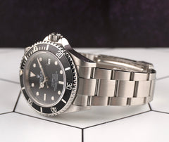 Rolex Sea-Dweller Date 40mm Black Dial Stainless Steel Oyster Watch Ref 16600