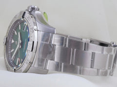 Breitling Avenger Automatic 42mm Steel Rotating Green Dial A17328101L1A1