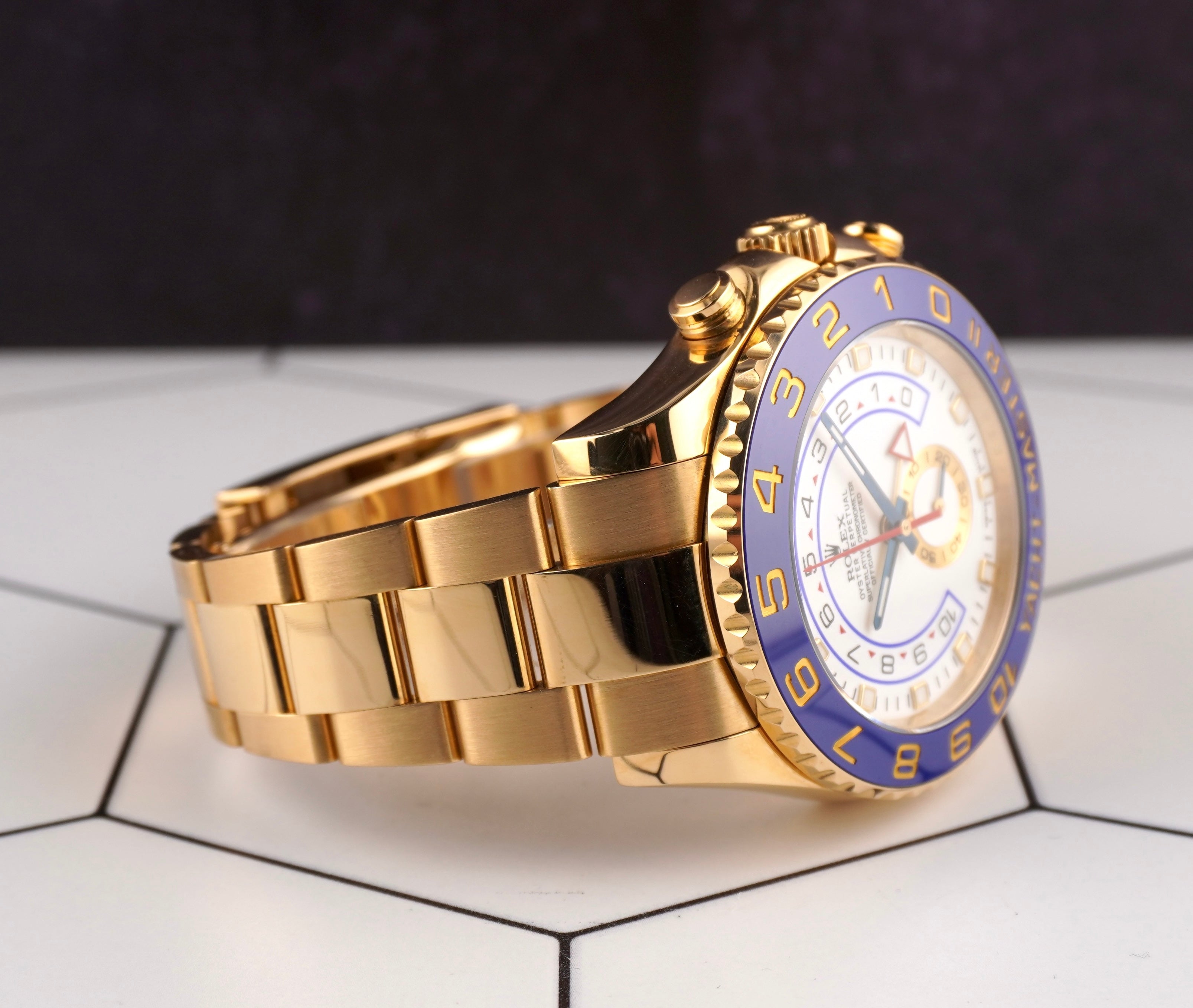 Rolex Yacht-Master II 44mm Oyster Perpetual 18k Yellow Gold White