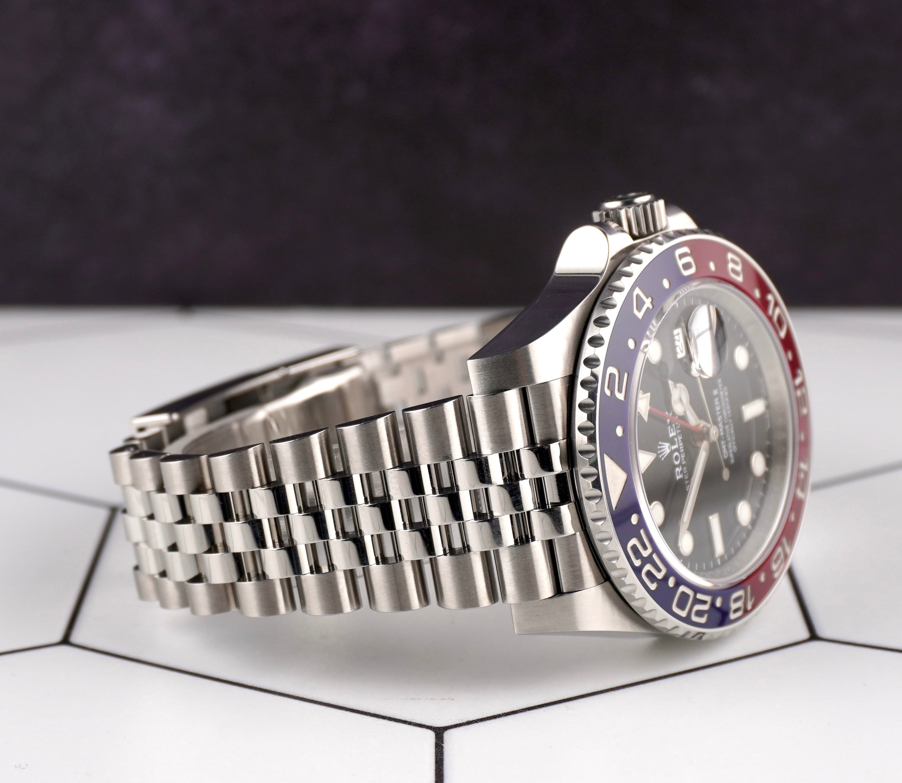 Rolex Men 40mm GMT MasterII Pepsi Blue/Red Bezel Steel Black Dial