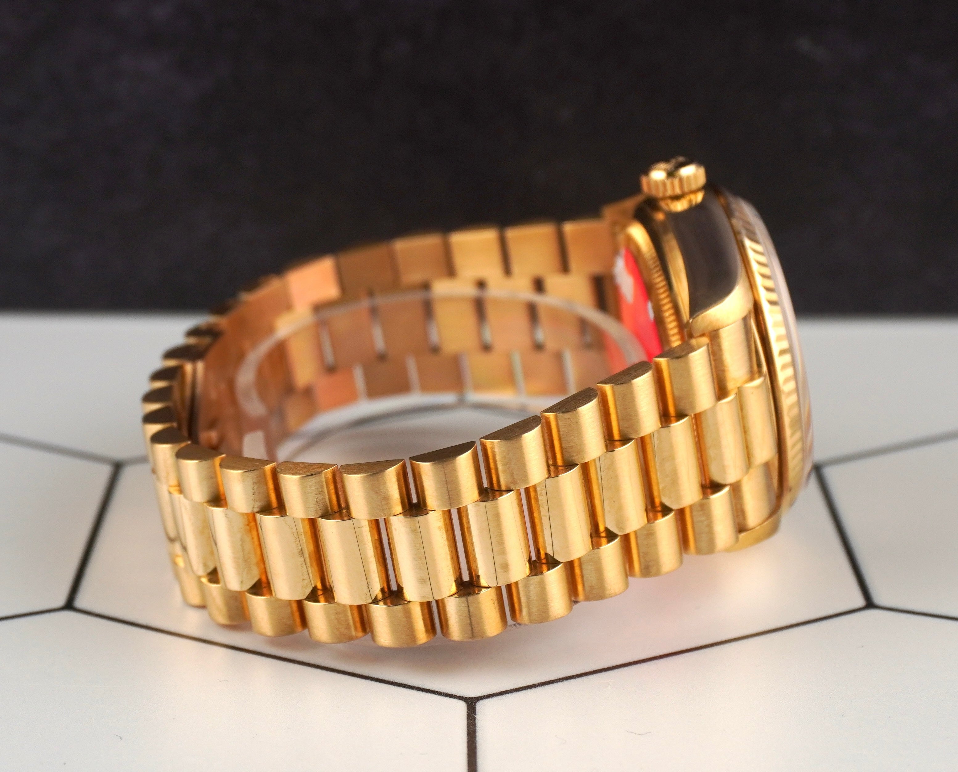 Rolex DAY-DATE 36mm 18K Yellow Gold President Champagne Dial Men's