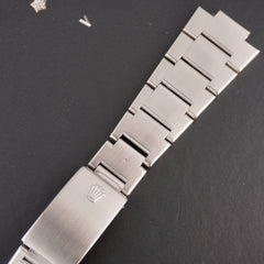 Zoom view of Rolex quartz dial and angular case design