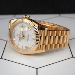 Rolex Day-Date 40 President 18k Yellow Gold Men's Watch White DIAL 228238